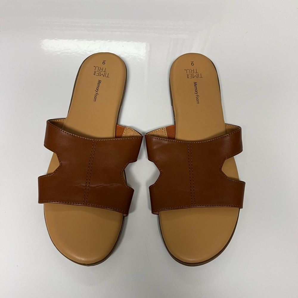 Time and Tru Sandals